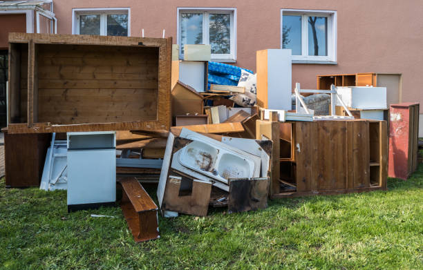 Best Construction Debris Removal  in Delafield, WI