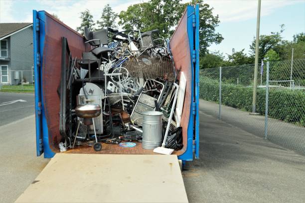 Best Construction Debris Removal  in Delafield, WI