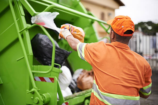 Best Yard Waste Removal  in Delafield, WI