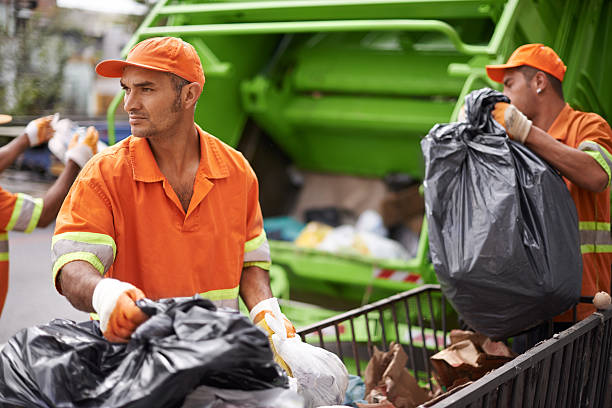 Best Yard Cleanup Services  in Delafield, WI